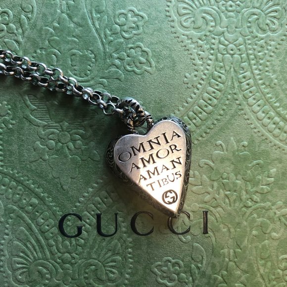 Gucci Sterling Silver Necklace with Engraved Heart - Picture 1 of 3